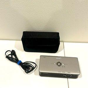 Sharp Notevision DLP projector with power cord & case